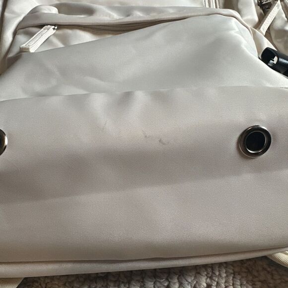 Large Travel Padded Laptop Backpack Case , Charging Port NWOT - Cream‎ - Picture 7 of 7
